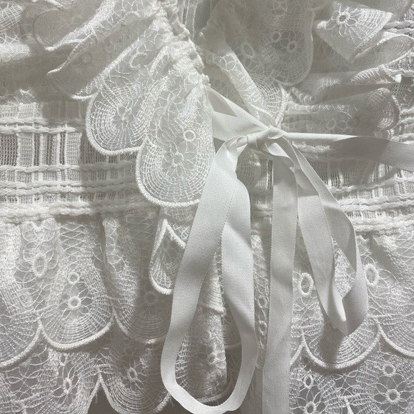 LOEIL Wrap Lacey Blouse - Picture 4 of 6